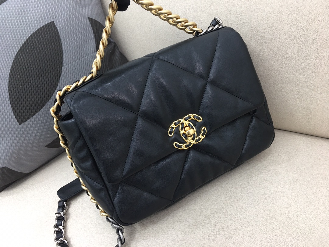 Lambskin 19 Handbag Flap Bag AS1160 Black